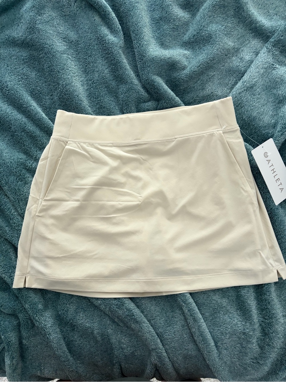 Athleta Cream Active Skort with Pockets - Picture 6 of 13